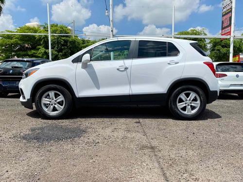 Imagen 3 de 8 de Chevrolet Trax 2018 1.8 Lt At