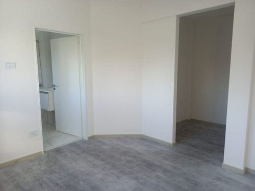 Imagen 5 de 23 de 3 Amb. A Estrenar Duplex 2 Grandes Balcones P.chas