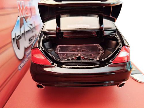Vehículo Mercedes Benz Cls Class Custom Shop 1:18 Maisto (Usado)