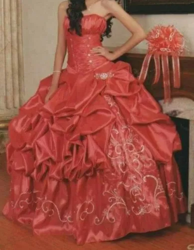 Vestido Xv Años Coral, Ramo, Tiara Y Crinolina en venta en San Nicolás De Los Garza Nuevo León por sólo $ 2, Mexico Vestido Xv Años Coral, Ramo, Tiara Y Crinolina en venta en San Nicolás De Los Garza Nuevo León por sólo $ 2, Mexico