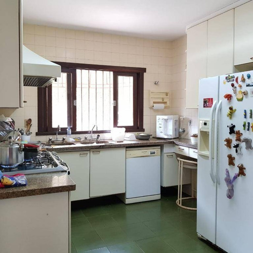 Imagem 24 de 26 de Casa Espetacular Com Quadra, Piscina E Muito Verde, Terreno De 1121 M² ! - Ca1024