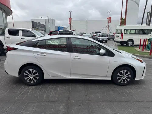 Toyota Prius 1.8 Premium Cvt