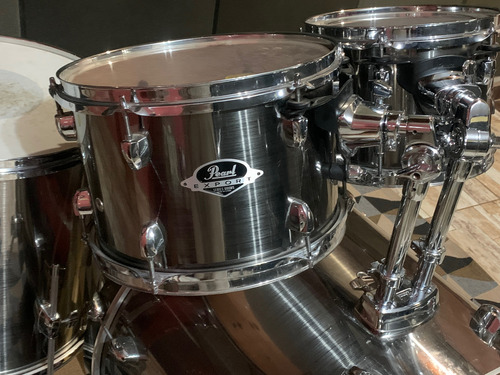 Bateria Pearl Export Shell Pack Bumbo 22 Cor Smokey Chrome Prateado (Usado)