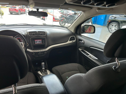 Dodge Journey 2.4 Se 7 Pasajeros At