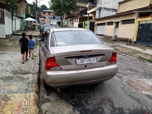 Ford Focus Sedan 2003 1.8 4p