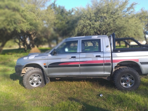Mitsubishi L200 2001 2.5 Gl D/cab 4x4 I Aa
