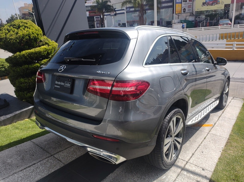 Imagen 5 de 15 de Mercedes-benz Clase Glc 300 Sport Gris 2019
