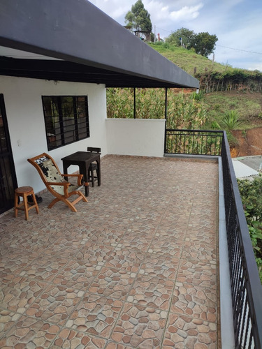 Imagen 8 de 16 de Vencambio Hermosa Casa Finca En San Vicente