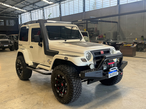 Troller T4 3.2 2p