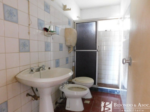 Imagen 8 de 12 de Apartamento De 3 Dormitorios En Colon