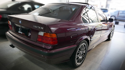 Imagen 4 de 12 de Bmw Serie 3 2.0 328i Sedan