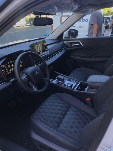 Mitsubishi Outlander 2.5 Gls At Full