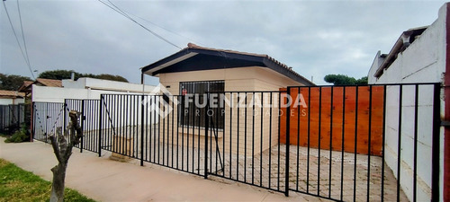 Casa En Arriendo De 3 Dorm. En El Milagro Ii, En La Serena