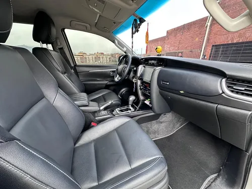 Toyota Fortuner Srv 2.4 Turbo Diesel Automatica 2022