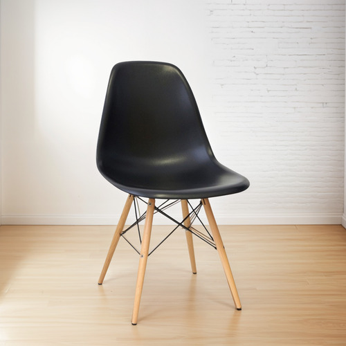 Cadeira Eiffel Charles Eames Preta Com Base De Madeira