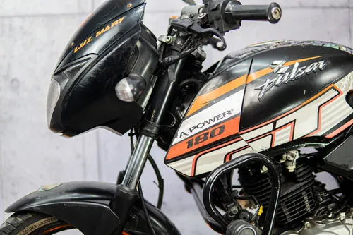 Bajaj Pulsar 180 Gt 2018