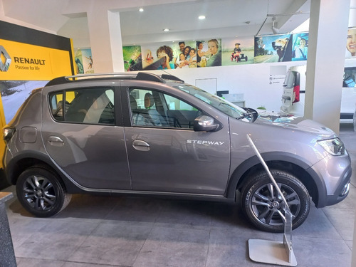 Imagen 14 de 15 de Stepway Intens Cvt 1.6 Retira Ya! Anti + Cuotas A 0% (aes)