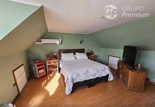 Hermosa Casa A La Venta, 4d+5b+10est.+pisc., Bat