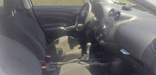 Nissan Versa 1.6 Sense 5vel Mt 2013