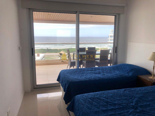 Apto En La Brava Con Excelente Vista Al Mar - Consulte!!!!- Ref: 2731