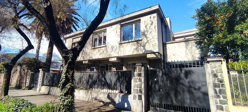 Casa En Providencia Con Gran Terreno.. (1014)