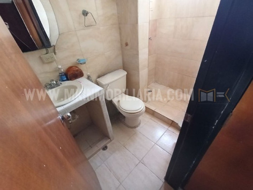 Imagen 8 de 10 de Mk Vende Cómodo Apartamento Urb. Base Aragua