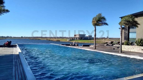 Lote Interno En El Barrio Nautico El Naudir