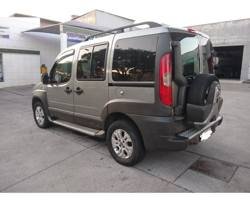 Fiat Doblo 2012 1.8 16v Adventure Flex 5p