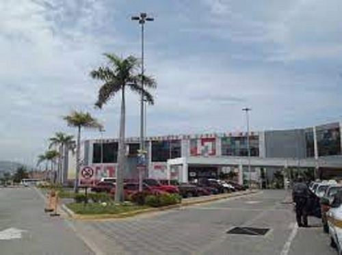 ¡oportunidad Única! Venta De Terreno En Catia La Mar, La Guaira, Listo Para Complejo Hotelero O Posada Cerca Del Terminal De Pasajeros.