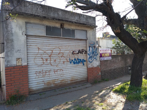 Imagen 2 de 3 de Lote Con Mejoras En Alem E Irigoin