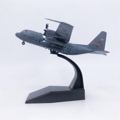 Avión De Transporte C130 A Escala 1:200 De La Fuerza Aérea