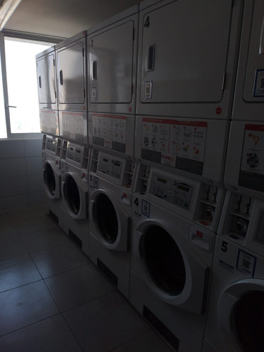 Arriendo Estudio Central ¡a Solo Pasos Del Metro Santa Ana!