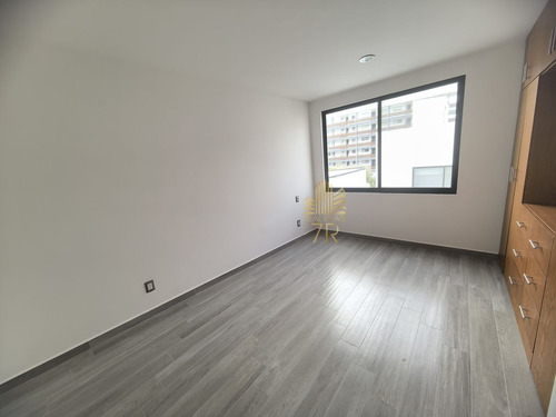 Casa De Autor En Zibata En Venta O Renta Con Recámara En Planta Baja O Estudio