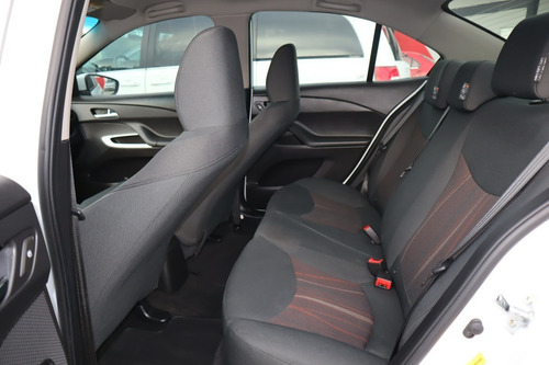 Imagen 11 de 15 de Chevrolet Aveo Lt Manual 2020