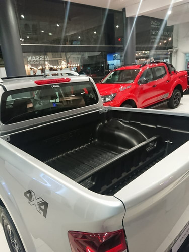 Imagen 9 de 25 de Nissan Frontier 2023 2.3bt Platinum 4x4 At L22