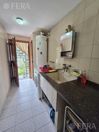 Venta Casa 5 Ambientes Con Cochera Y Jardín En Wilde