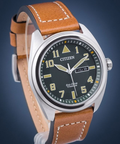 Citizen Avion Green Dial Leather Strap Bm8560-02x . Dcmstore Color de la correa Café Color del bisel Plata Color del fondo Verde