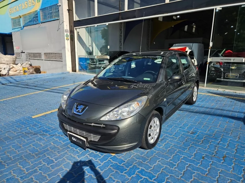 Peugeot 207 XR 1.4 FLEX COMPLETO 4P