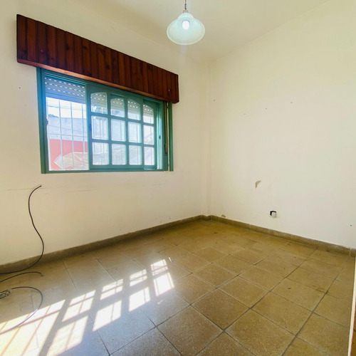 Casa En Venta En Caseros