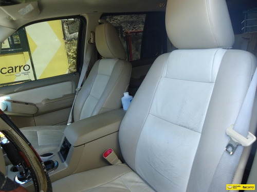 Ford Explorer Eddie Bauer