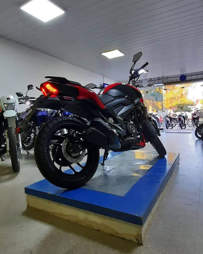 Bajaj Dominar 250 - Salon Exclusivo Ciclolandiamotos