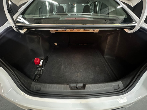 Chevrolet Onix 1.2 LT TECH ON-STAR PLUS 4P L19