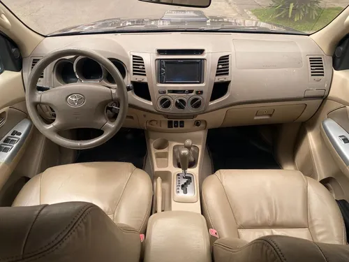 Toyota Fortuner 3.0 Sr5