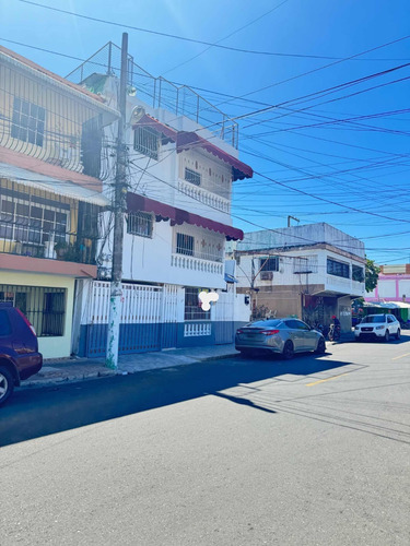 Venta De Edificio De 3 Nivele Alma Rosa Primero I