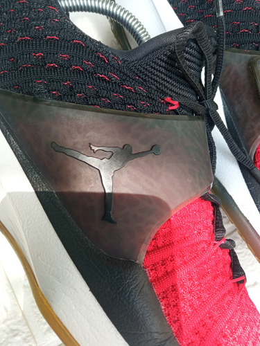 Nike Air Jordan - Trainer 2 Flyknit Bulls Tenis Hombre. (Usado)