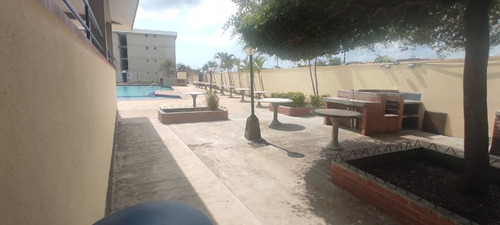 Res La Costanera, Detrás Del Cc Flamingo, 3 Habi 2 Baños