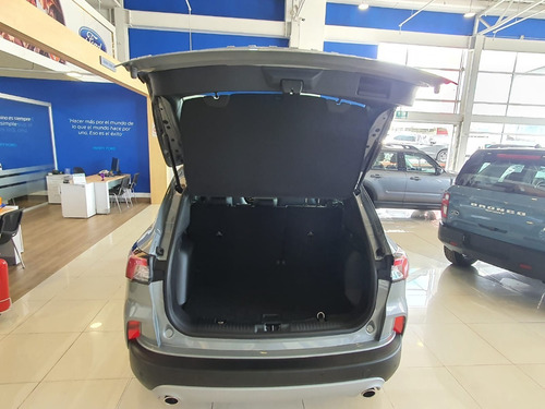 Imagen 9 de 15 de Ford Escape Ecoboost Titanium 4x4 2023 Av68 Abe