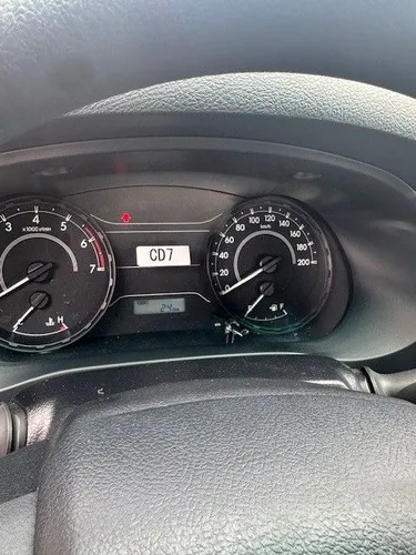 Toyota Hilux 2.7 Doble Cabina Sr Mt