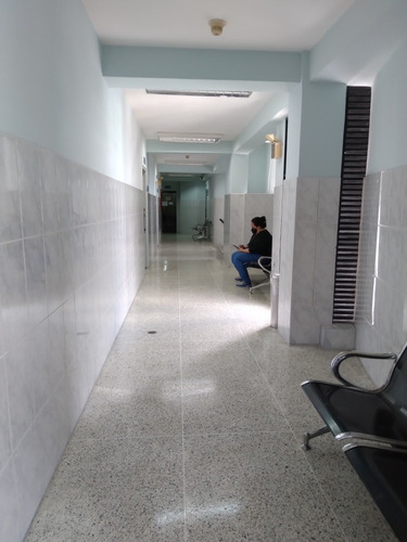 Imagen 3 de 4 de Se Alquila Consultorio Centro Médico Maturín