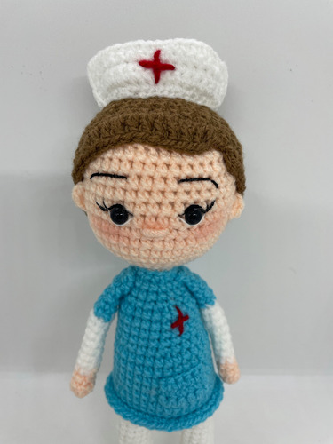 Enfermera Muñeca Tejida A Crochet Peluche Doctora Artesanal